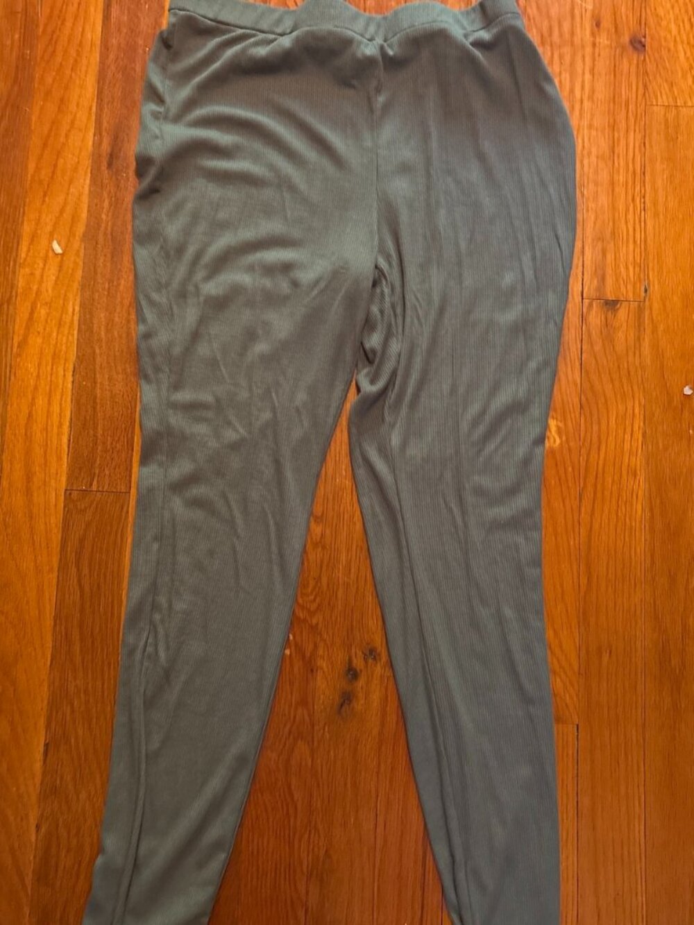 Sage ribed set - Picture 2 of 2